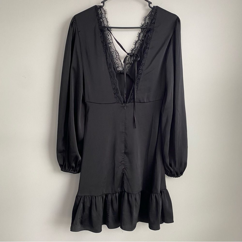 Lichi Mini dress with lace inserts and back ties - Picture 9 of 10